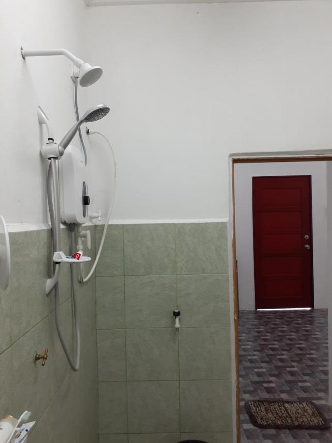 Homestay Idaman B B With 2 Room Aircond 2 Quen Bed And Not Sharing Room -Privacy كُوالا تيرينغانو المظهر الخارجي الصورة