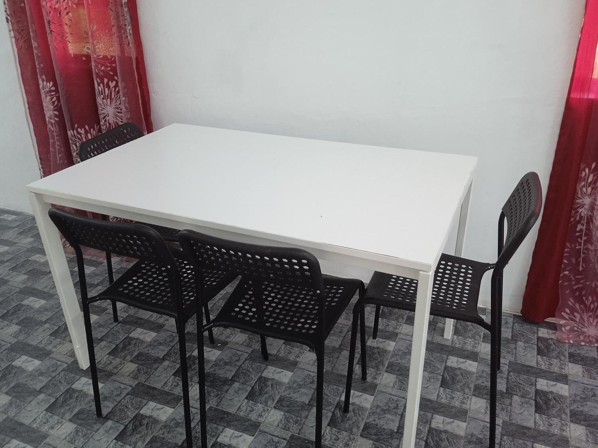 Homestay Idaman B B With 2 Room Aircond 2 Quen Bed And Not Sharing Room -Privacy كُوالا تيرينغانو المظهر الخارجي الصورة